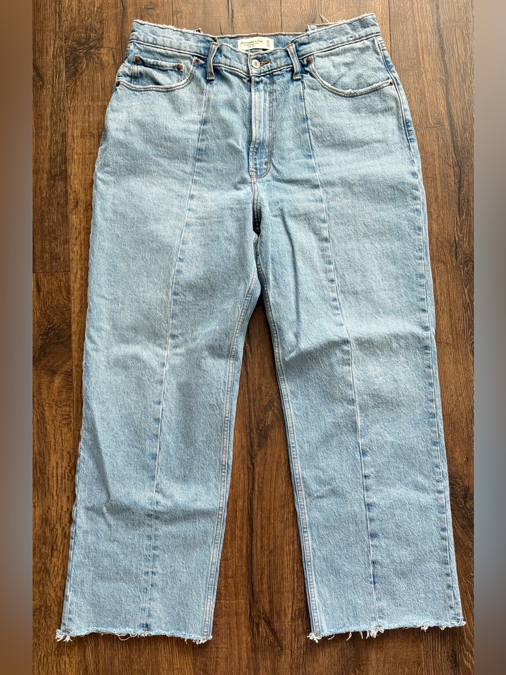 Abercrombie & Fitch 90’s Relaxed Jean High Rise *Curve Love* 32/14S